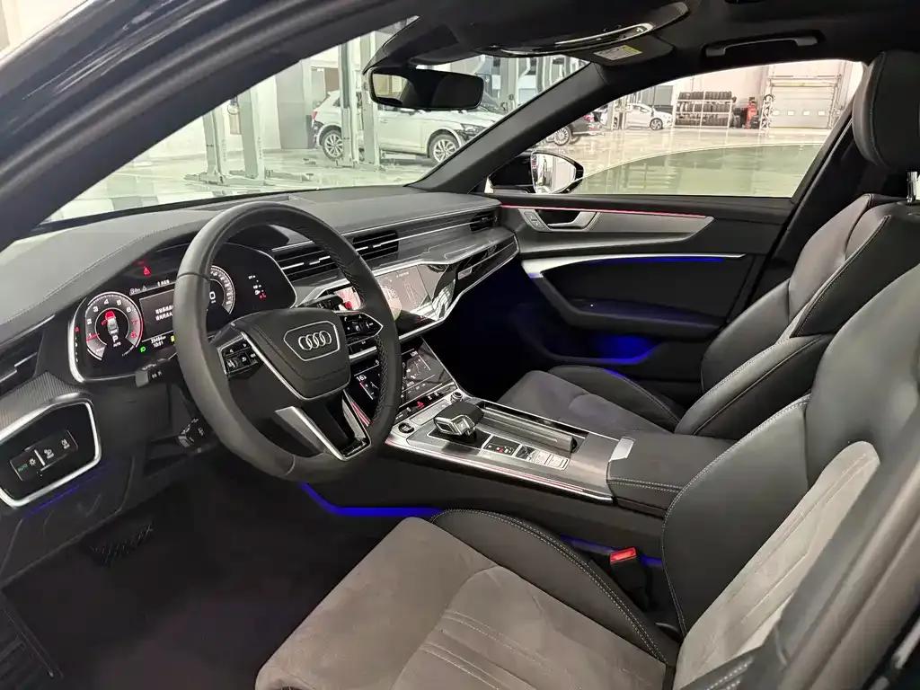Audi A6L 2023 из CN, фото 6