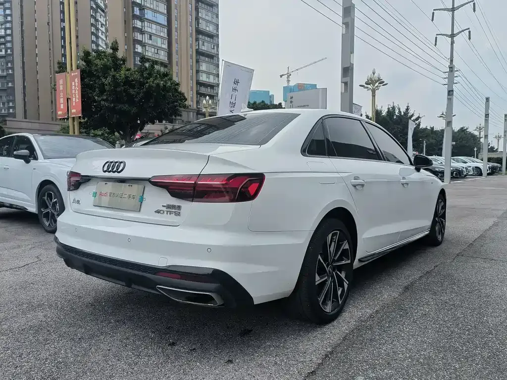 Audi A4L 2023 из CN, фото 5