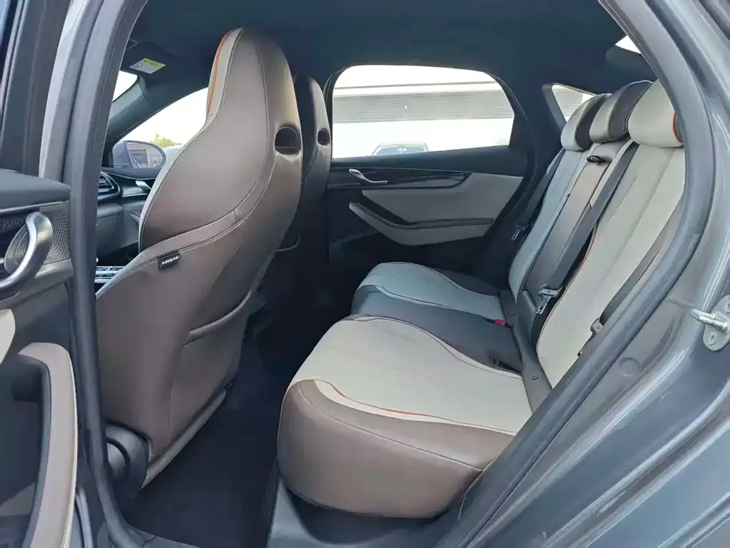 BYD Qin PLUS — фото 10