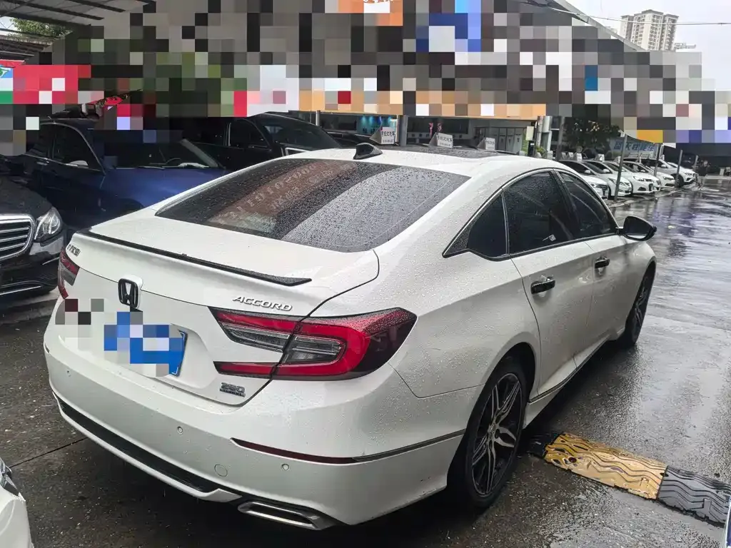 Honda Accord — фото 3