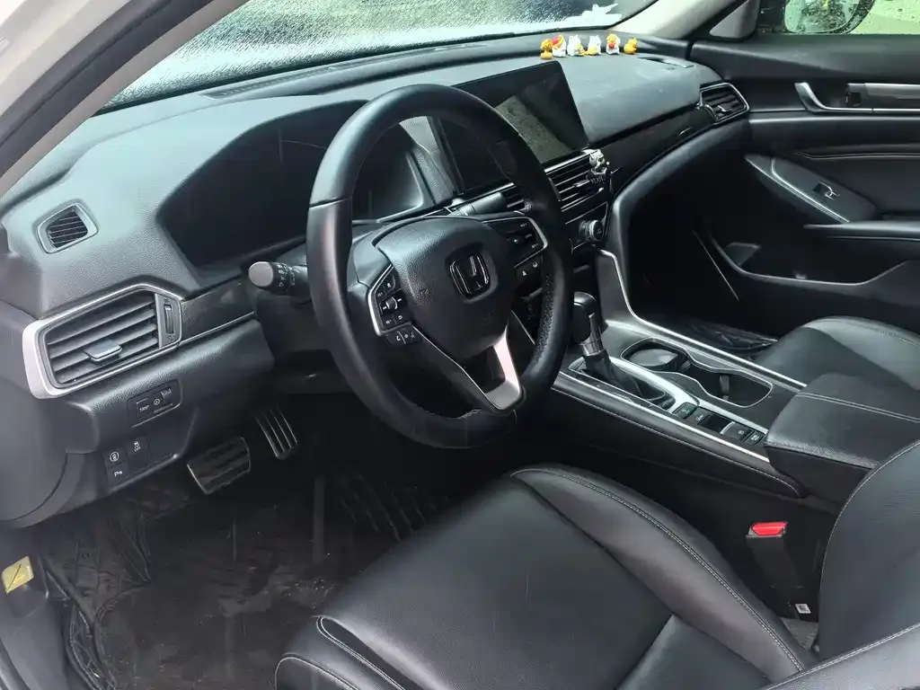 Honda Accord — фото 4