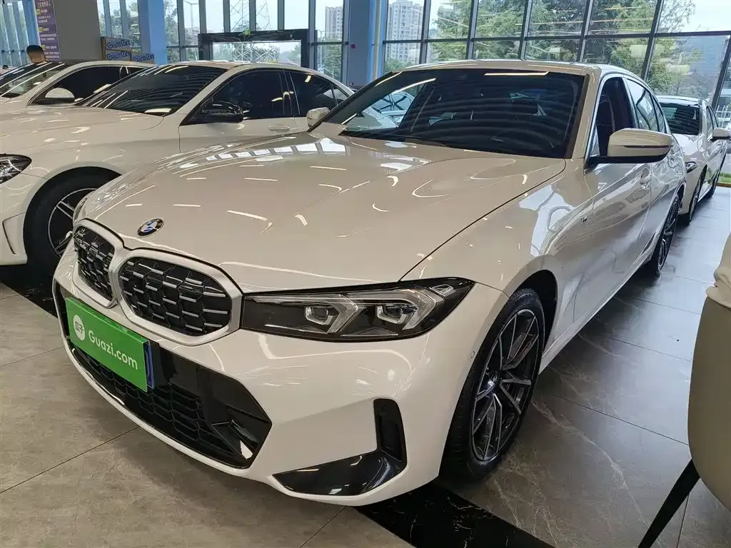 BMW 3 Series 2024 из CN, фото 1
