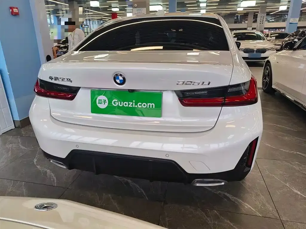 BMW 3 Series 2024 из CN, фото 6