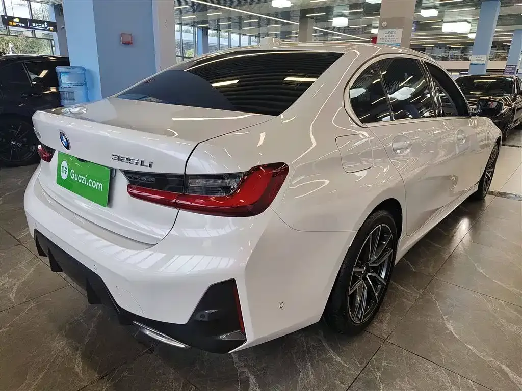 BMW 3 Series 2024 из CN, фото 7