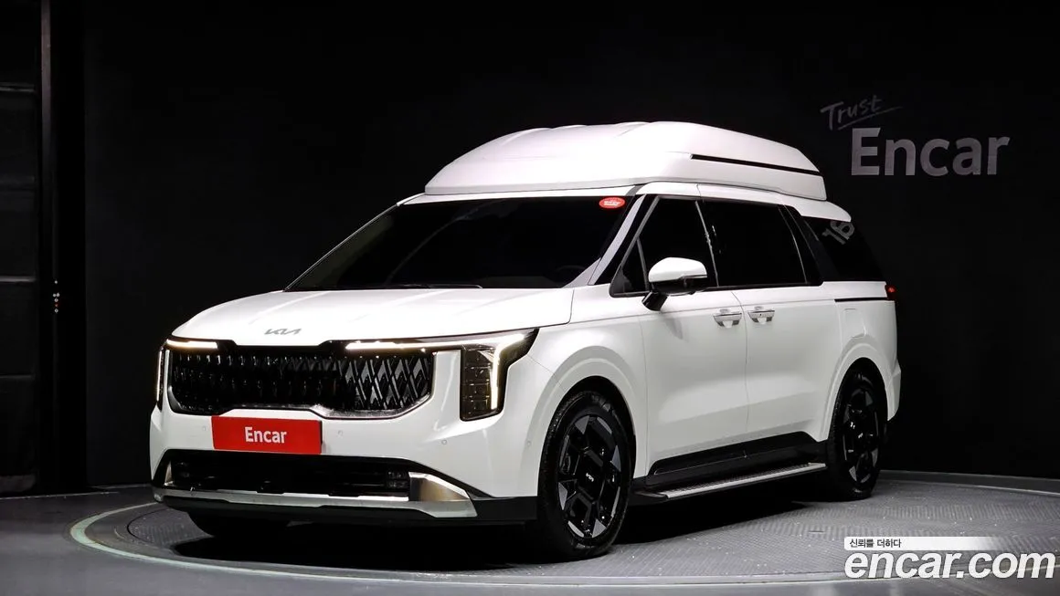 Kia Carnival — фото 1