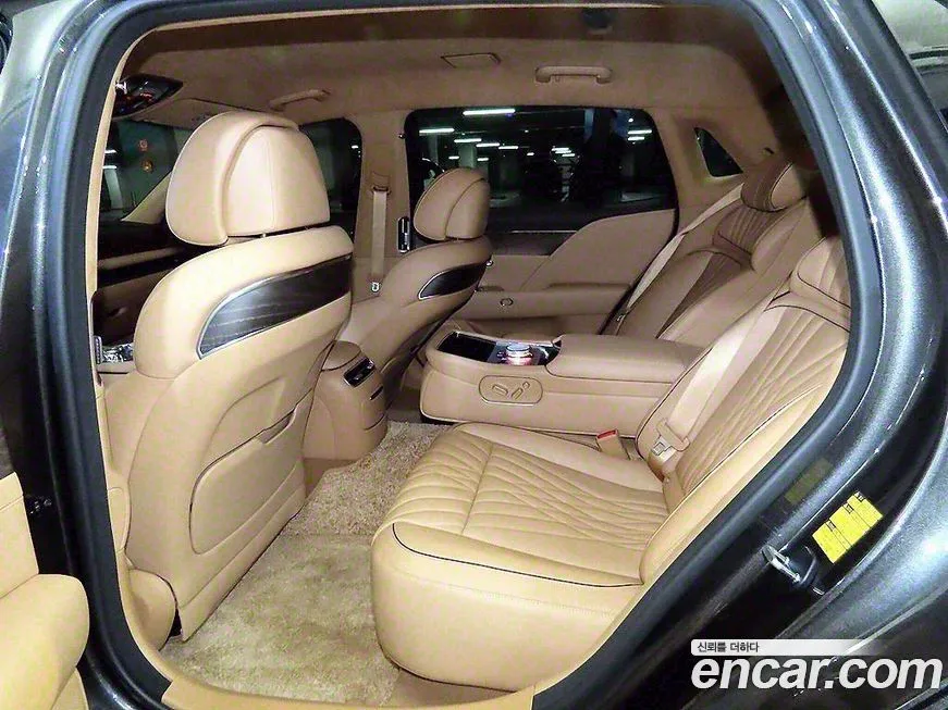 Genesis G90 — фото 10