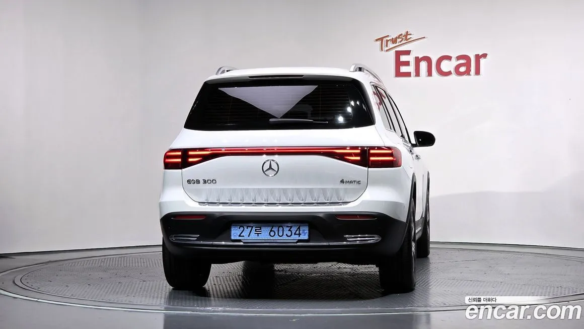 Mercedes-Benz EQB — фото 4