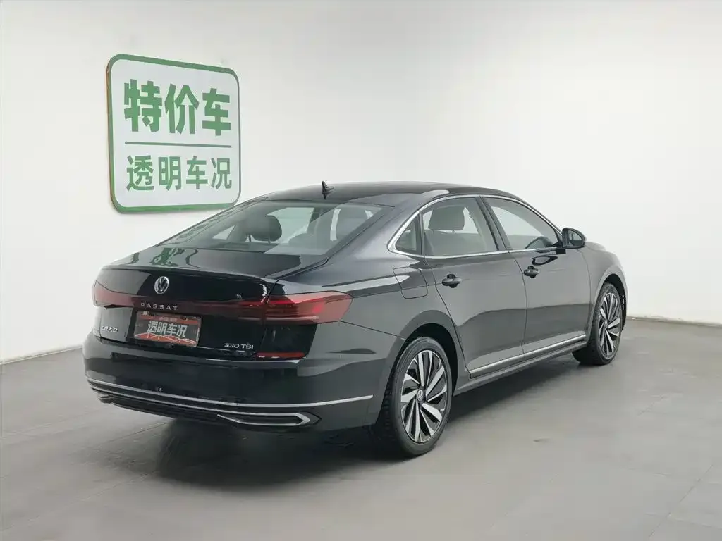 Volkswagen Passat 2023 из CN, фото 2