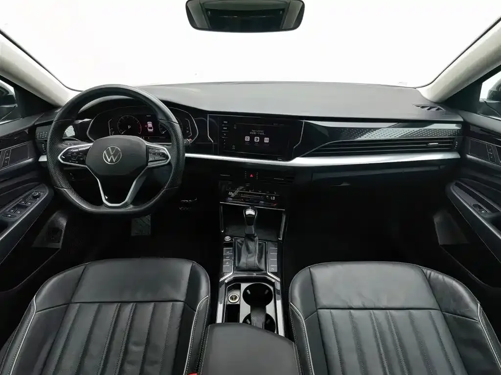 Volkswagen Passat 2023 из CN, фото 5
