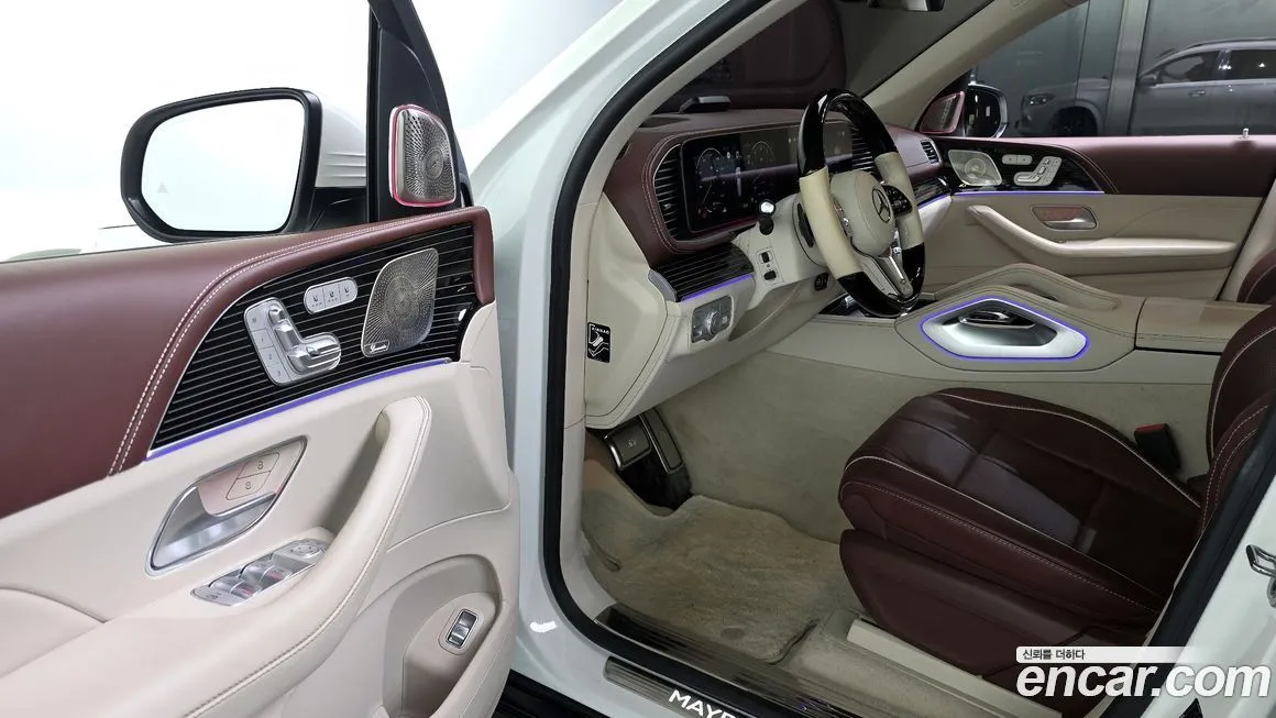 Mercedes-Benz GLS-Class — фото 10