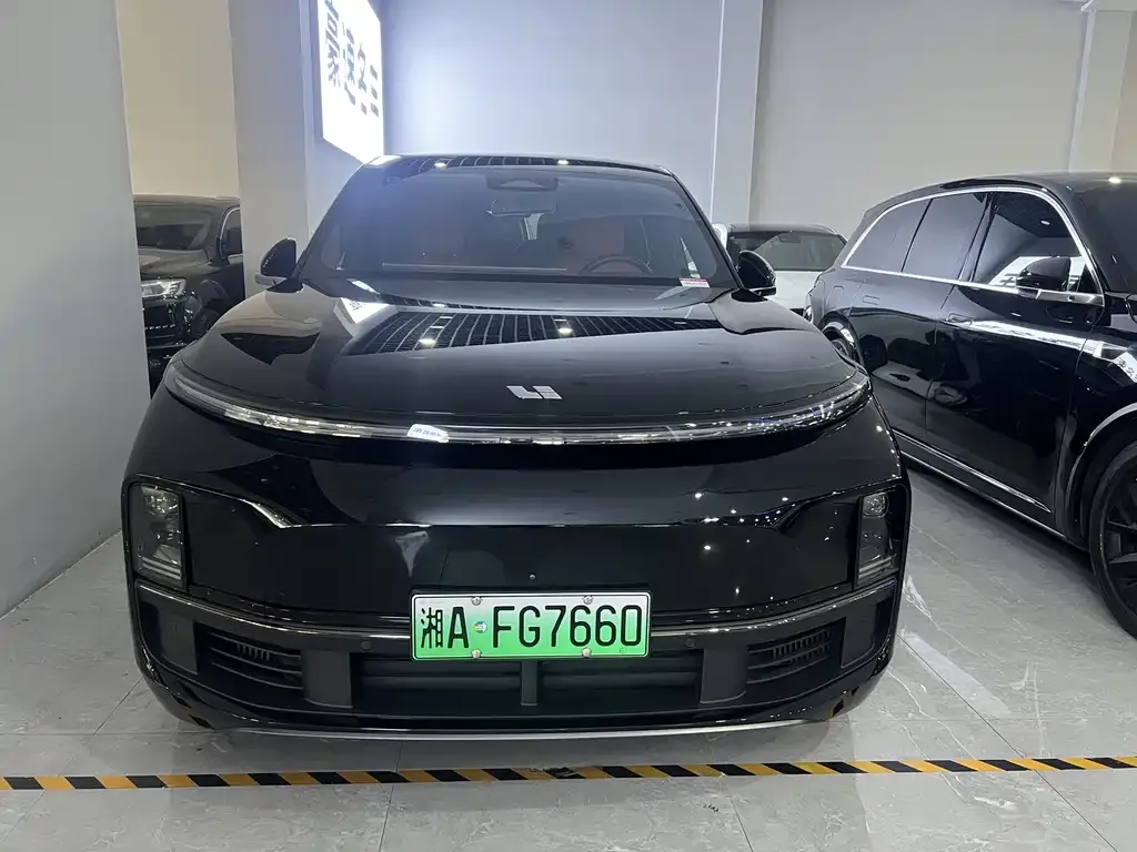 Li Auto L8 2023 из CN, фото 2