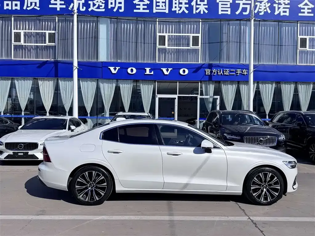 Volvo S60 — фото 3