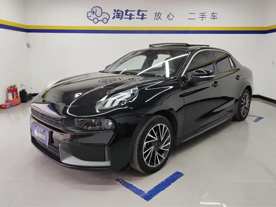 Lynk & Co 03 2021 из CN, фото 1