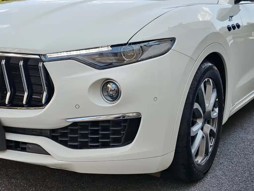 Maserati Levante — фото 9
