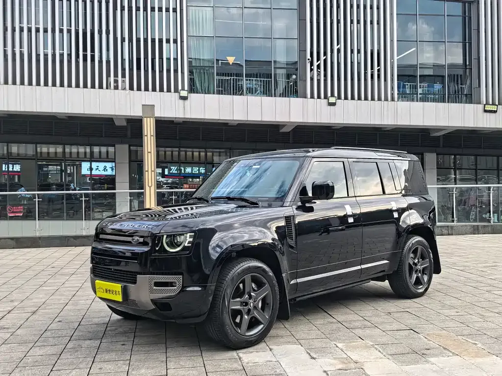 Land Rover Defender — фото 1