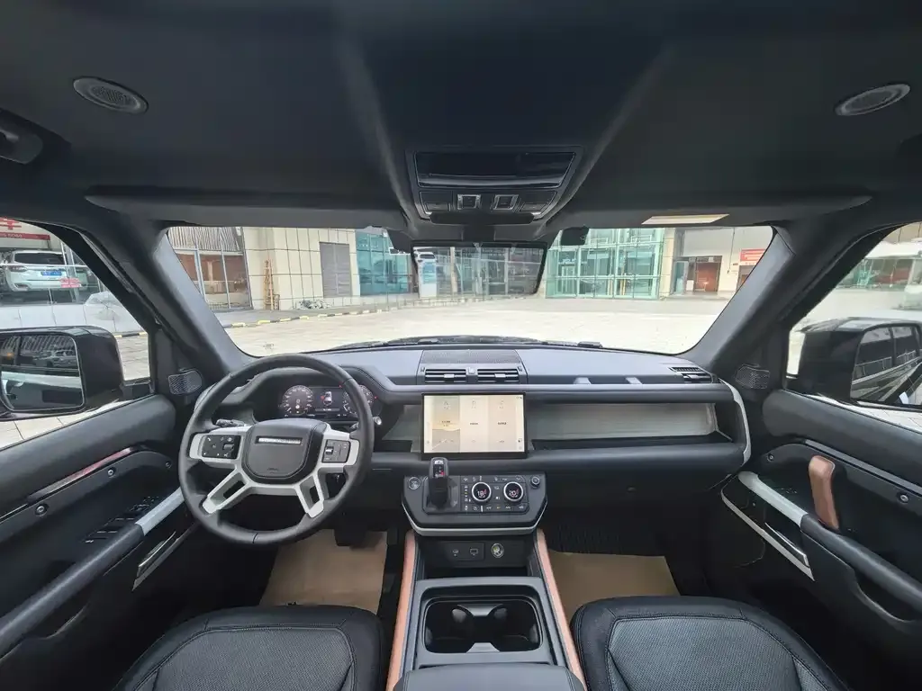 Land Rover Defender — фото 4