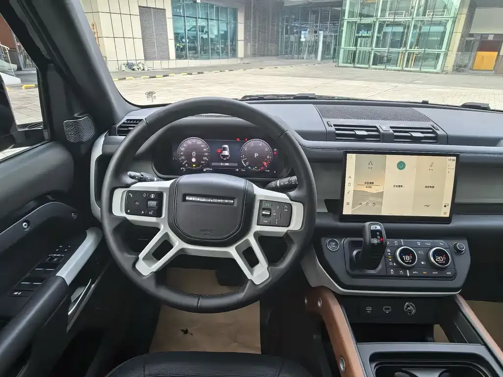 Land Rover Defender — фото 8