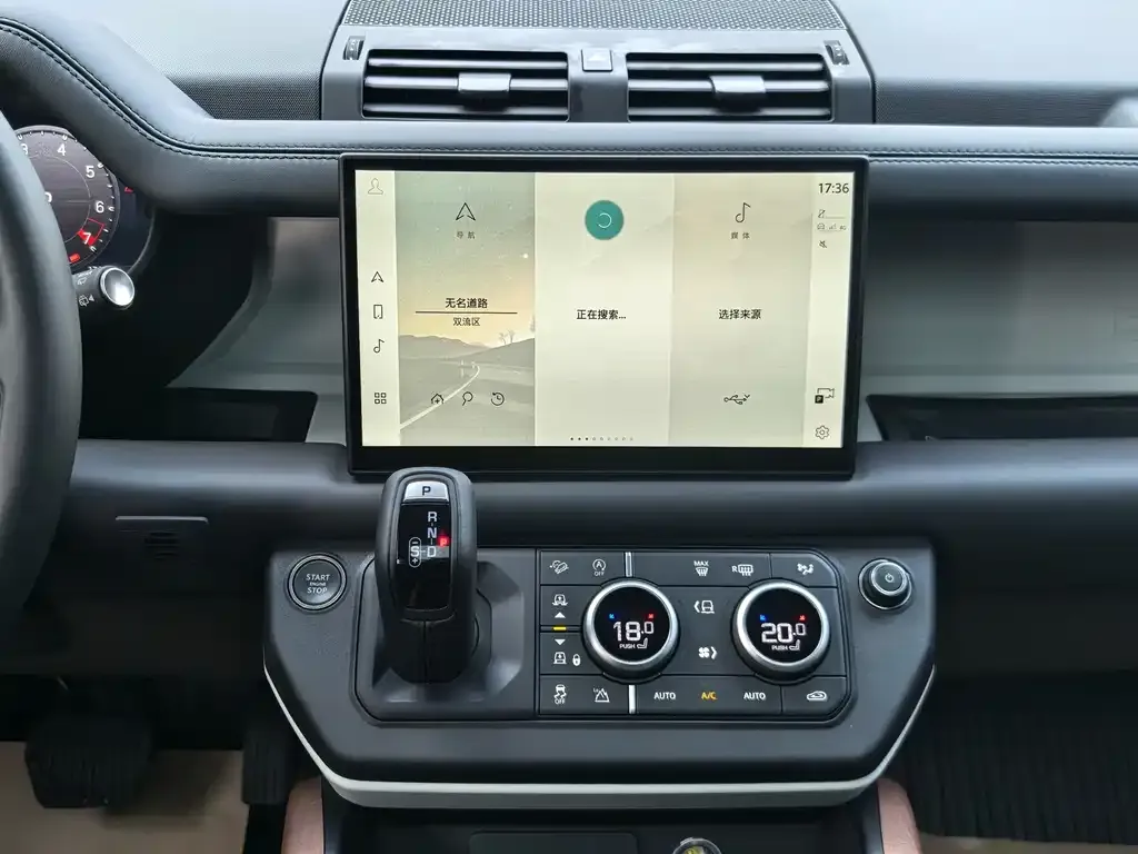 Land Rover Defender — фото 9