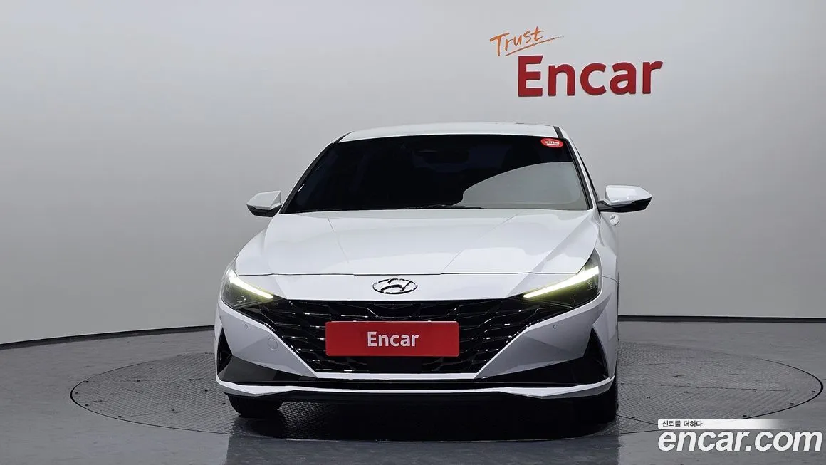 Hyundai AVANTE — фото 3