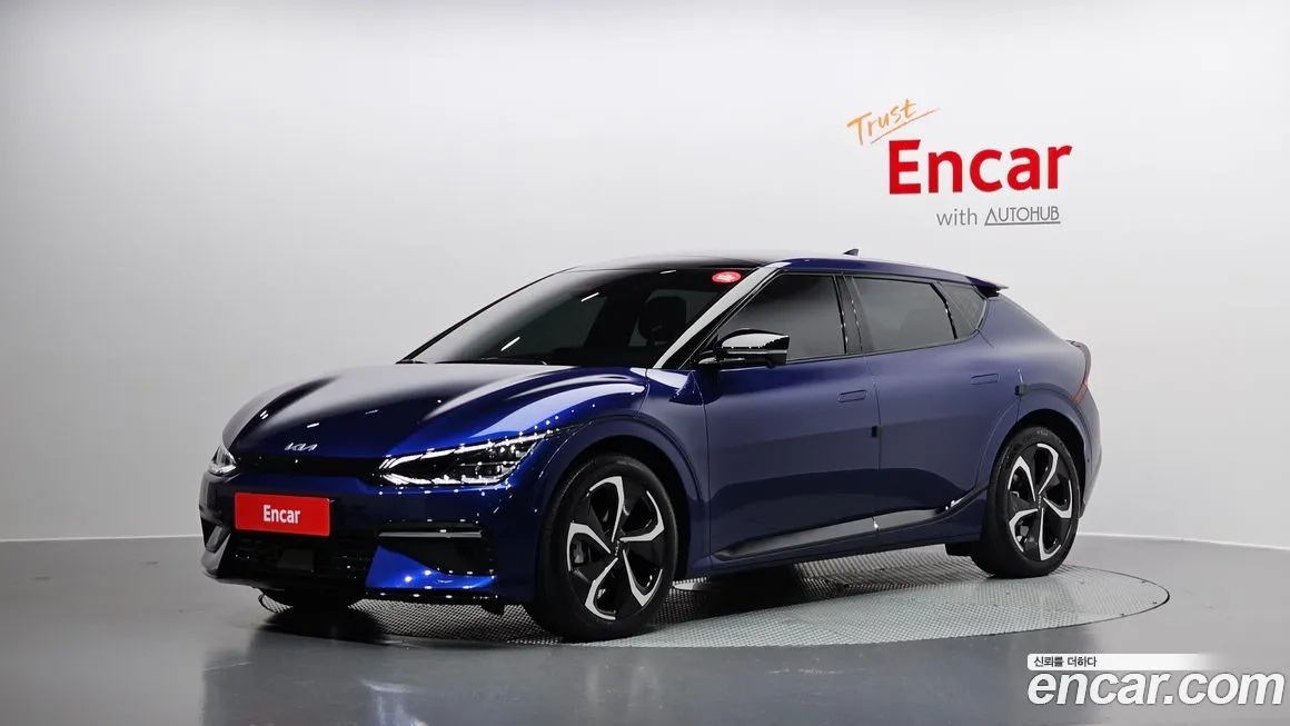 Kia EV6 — фото 1