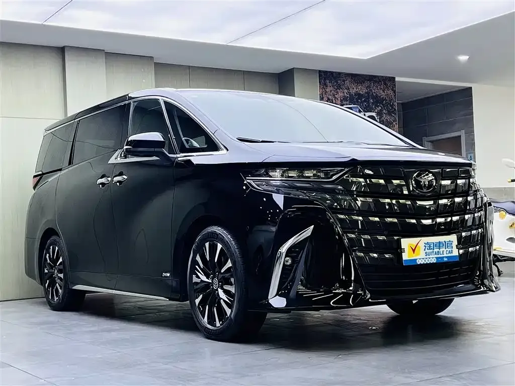 Toyota Alphard — фото 2