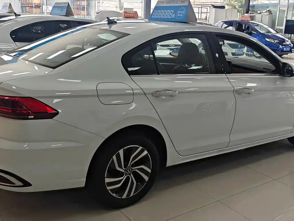 [object Object] Bora 2024 из CN, фото 5