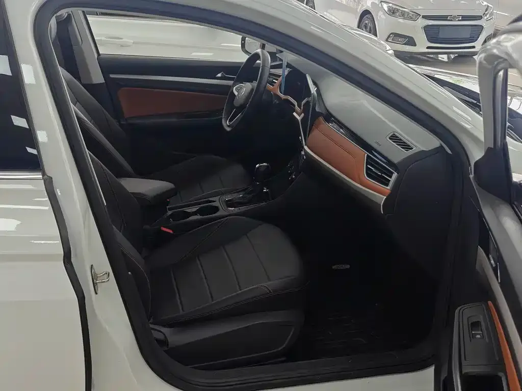 [object Object] Bora 2024 из CN, фото 6