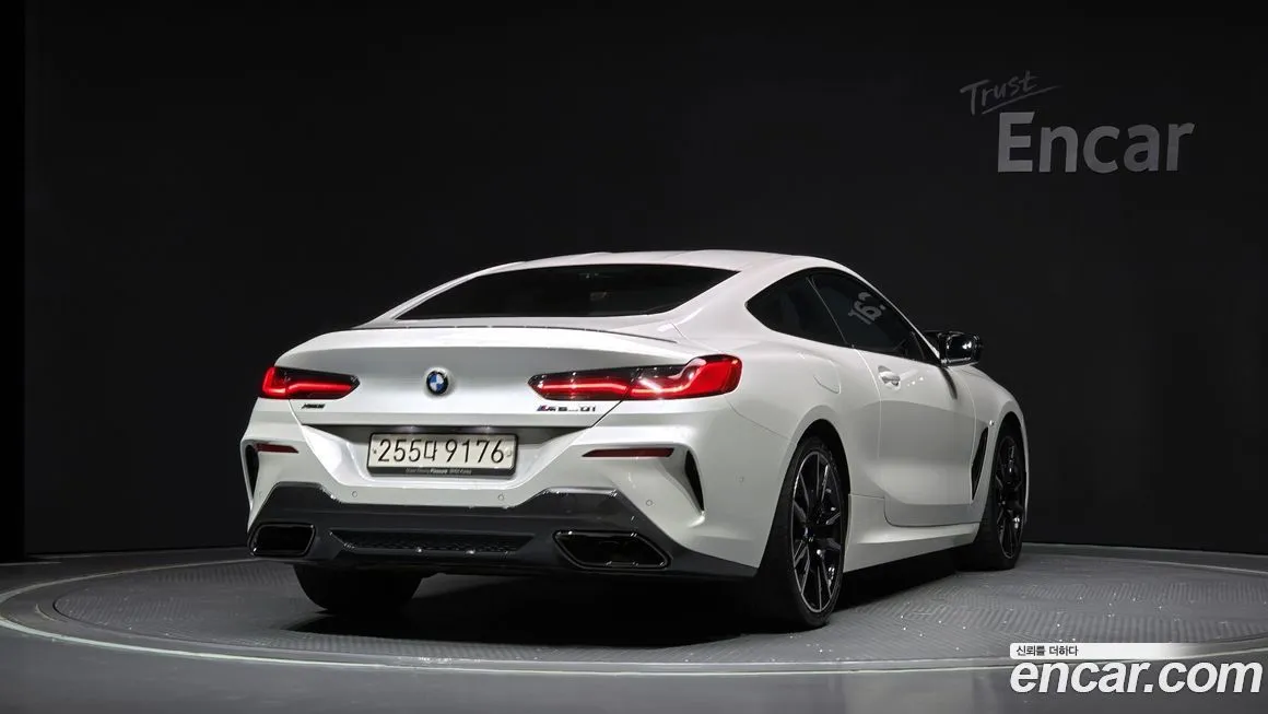 BMW 8-Series — фото 2