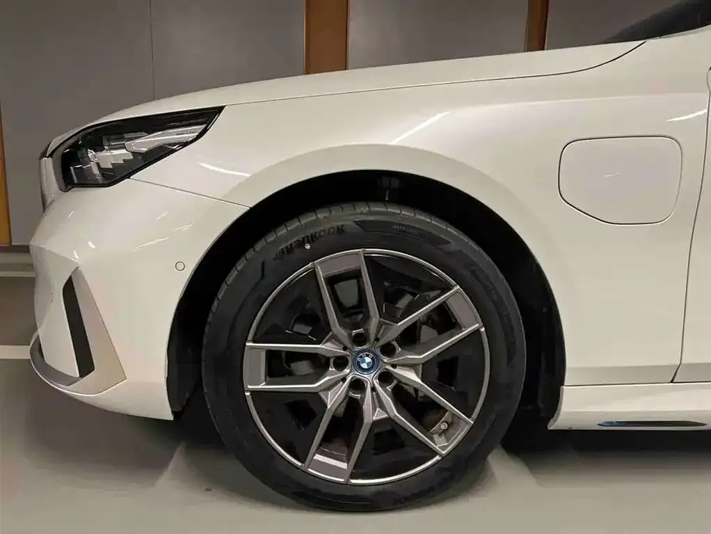 BMW i5 2024 из CN, фото 4