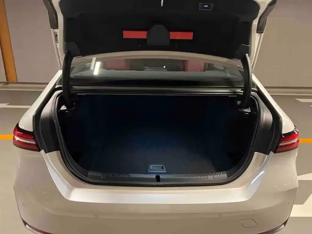 BMW i5 2024 из CN, фото 6