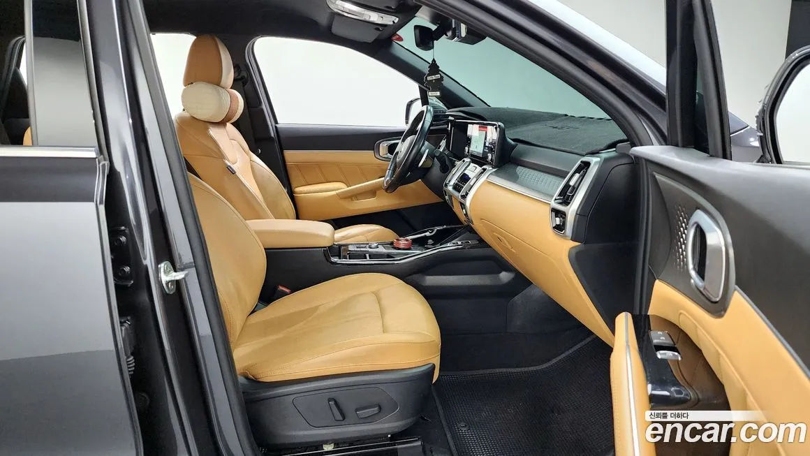 Kia Sorento — фото 10