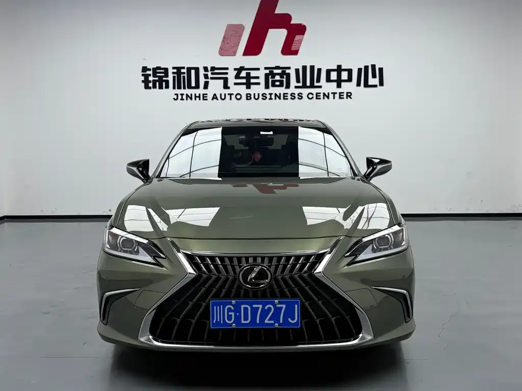 Lexus ES 2023 из CN, фото 2