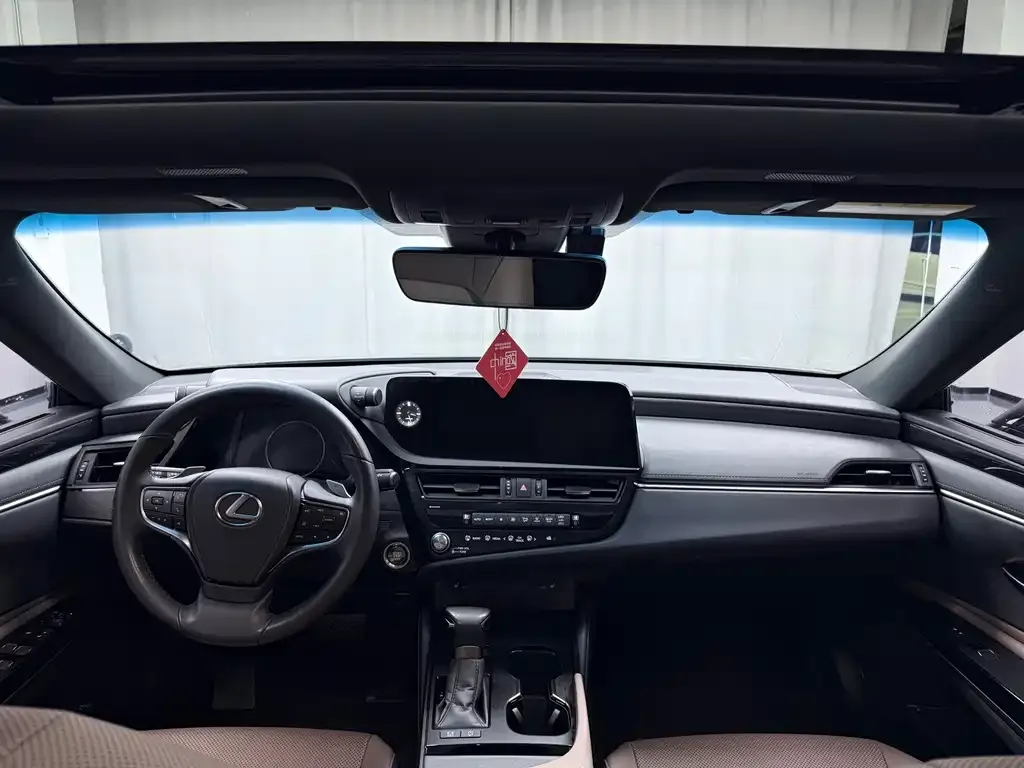 Lexus ES 2023 из CN, фото 6