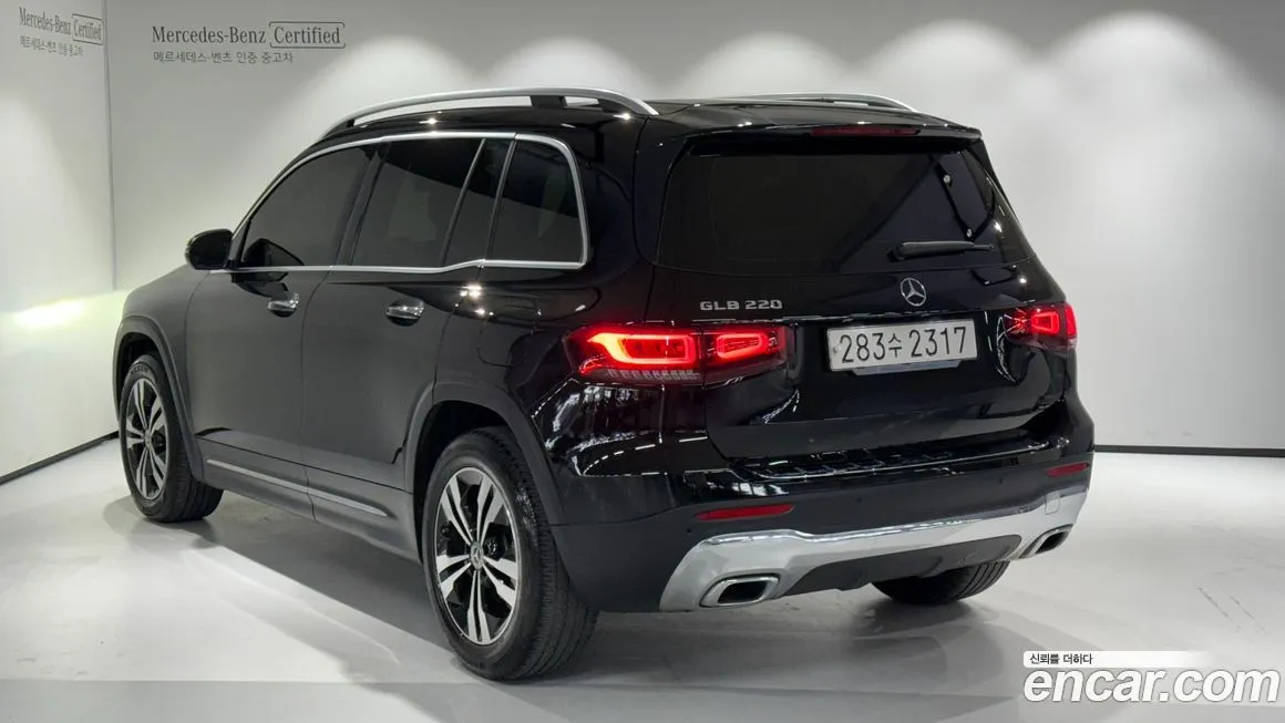 Mercedes-Benz GLB-Class — фото 6