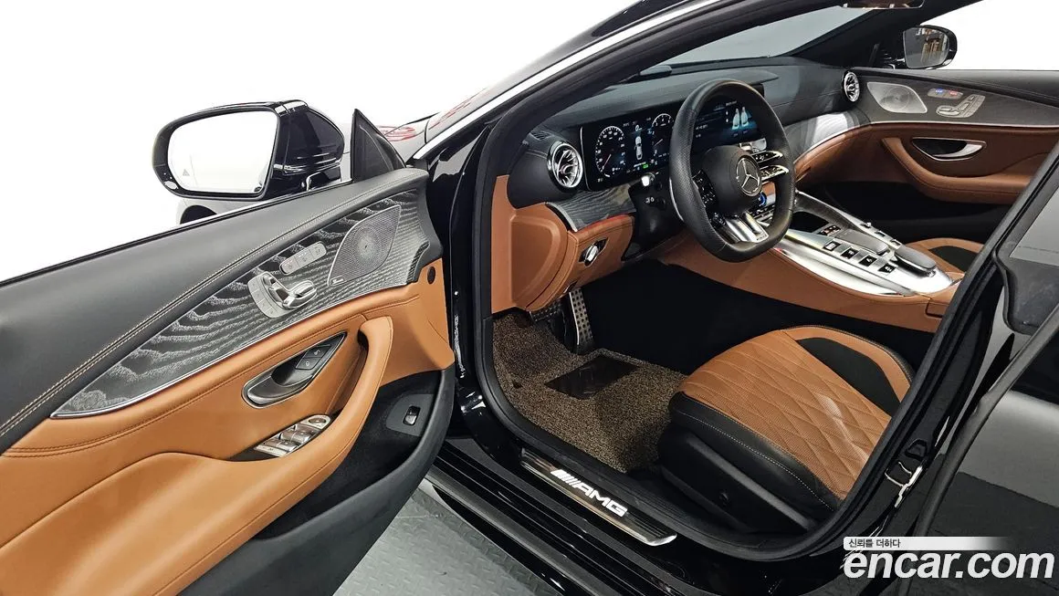 Mercedes-Benz AMG GT — фото 10
