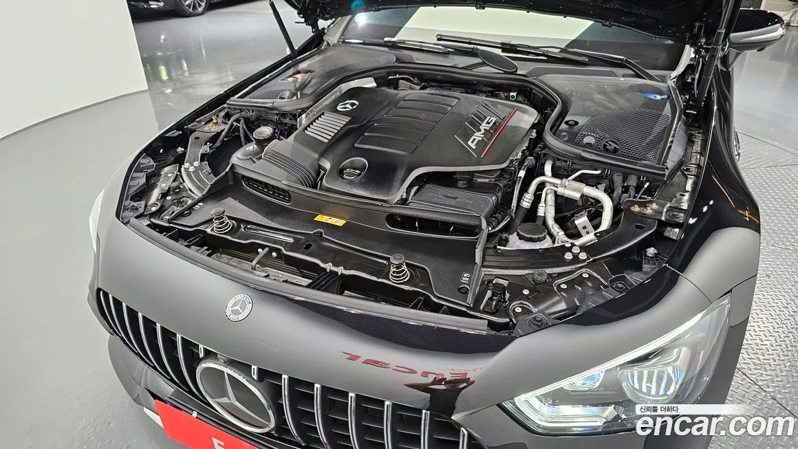 Mercedes-Benz AMG GT — фото 6