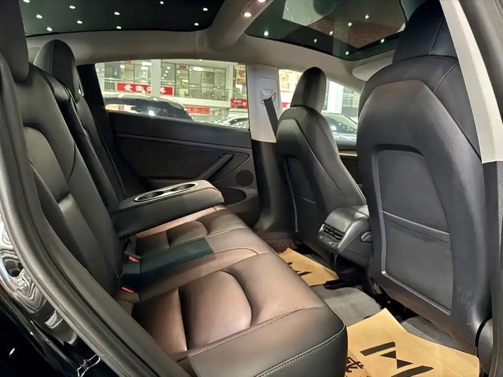 Tesla Model 3 2023 из CN, фото 8