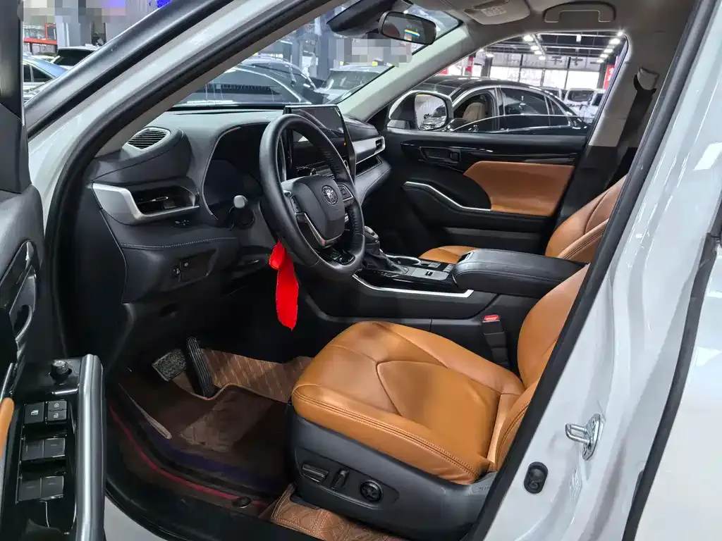 Toyota Highlander 2025 из CN, фото 7