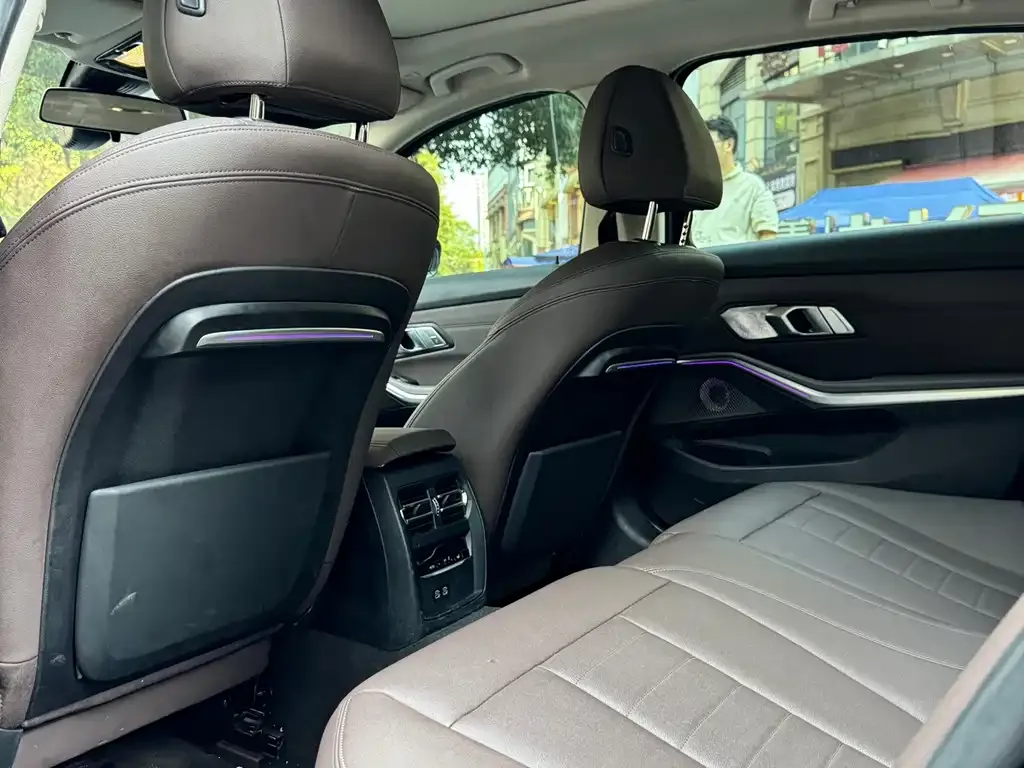BMW 3 Series 2021 из CN, фото 7