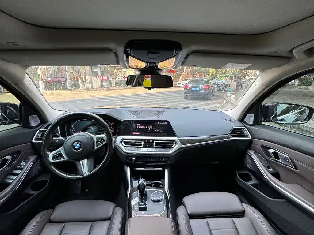 BMW 3 Series 2021 из CN, фото 9
