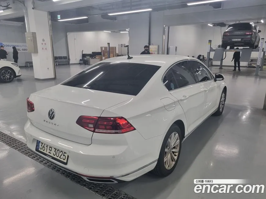 Volkswagen Passat 2021 из KR, фото 4