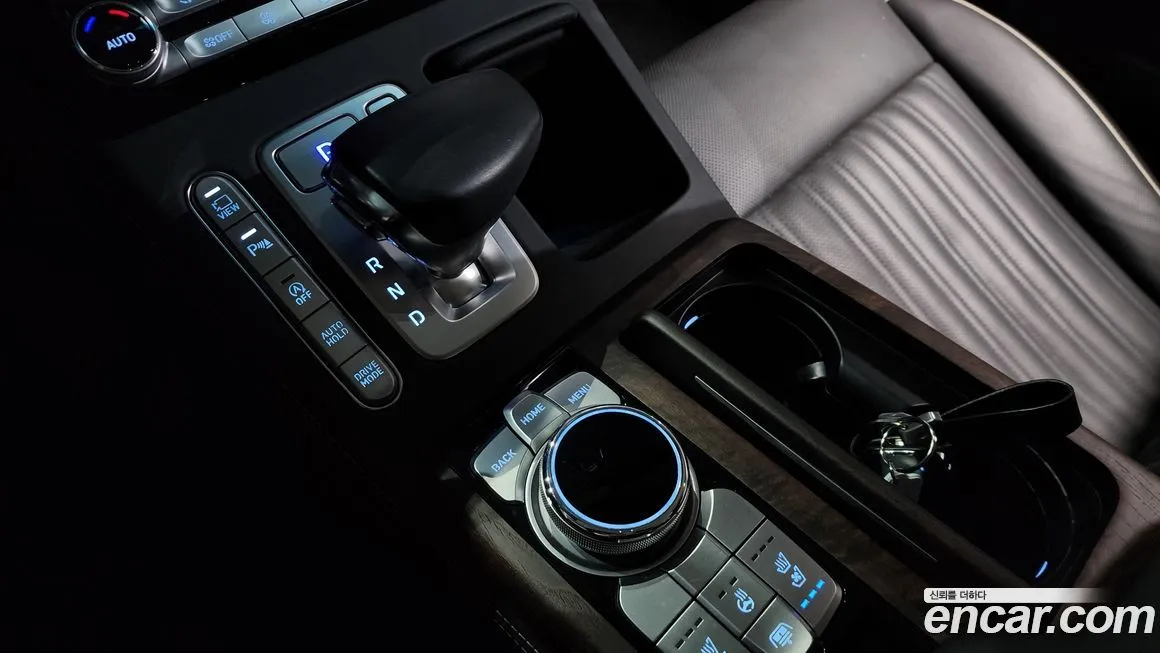 Genesis G90 — фото 9