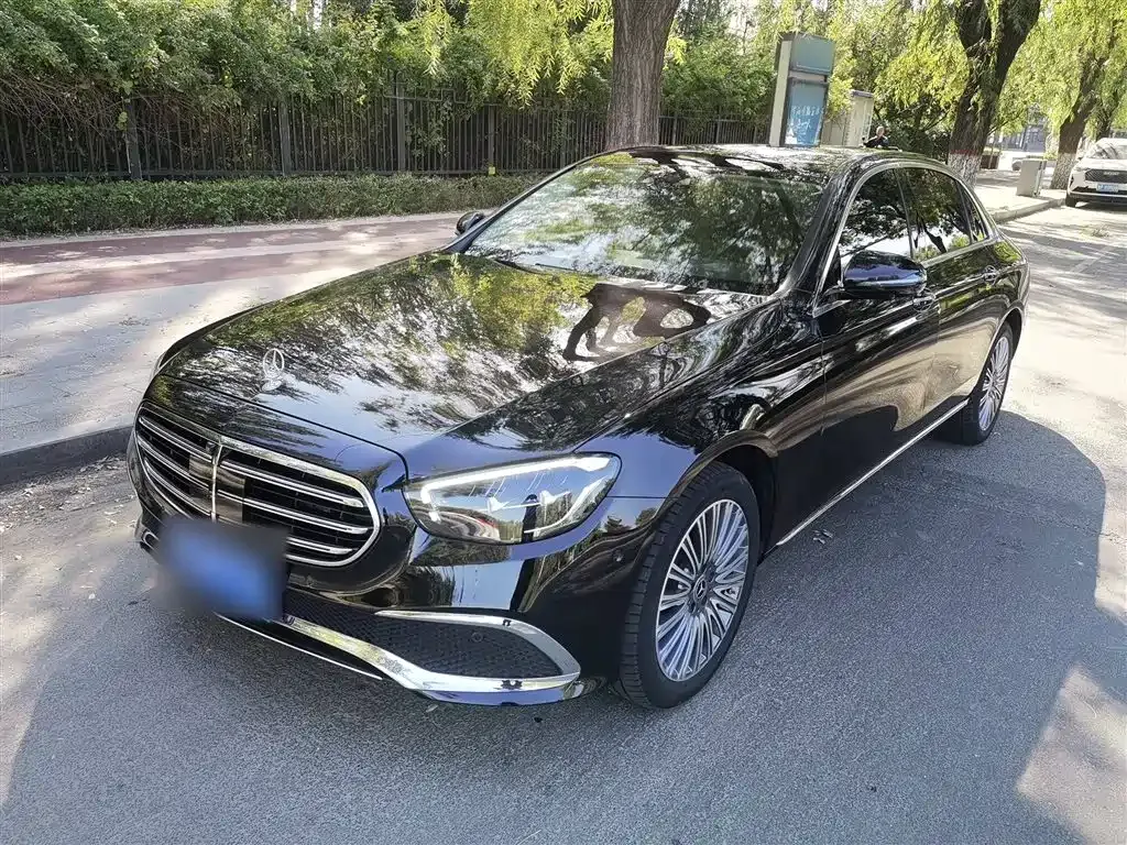 Mercedes-Benz E-Class 2023 из CN, фото 2