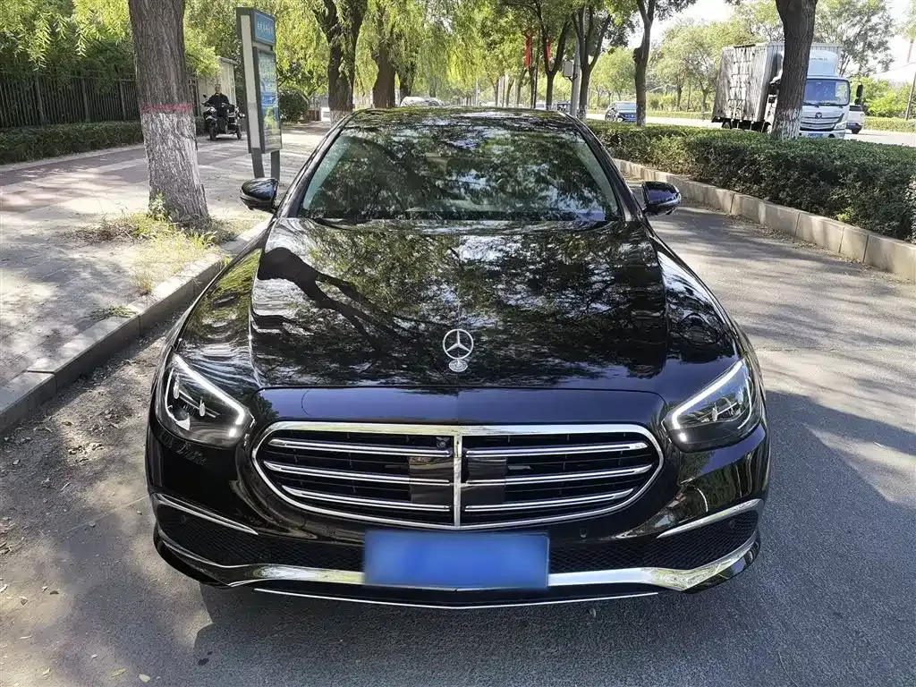 Mercedes-Benz E-Class 2023 из CN, фото 6