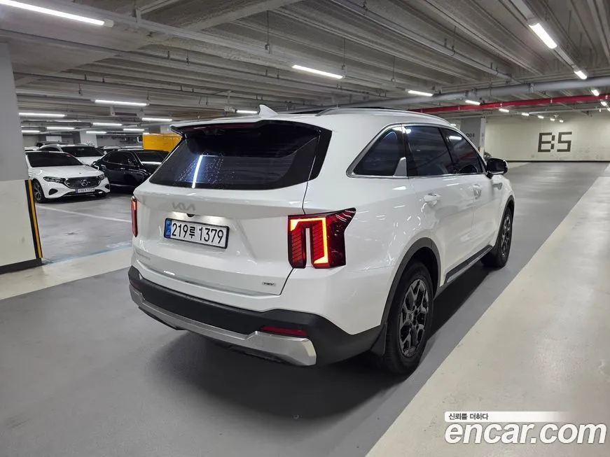 Kia Sorento — фото 6