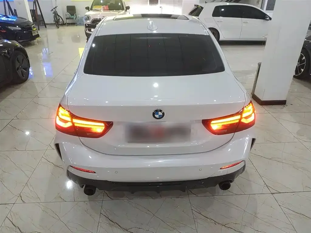 BMW 1 Series 2023 из CN, фото 6