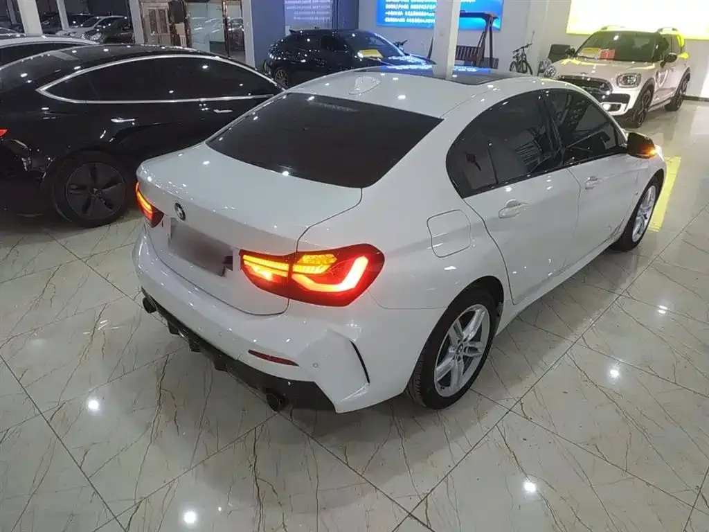 BMW 1 Series 2023 из CN, фото 7