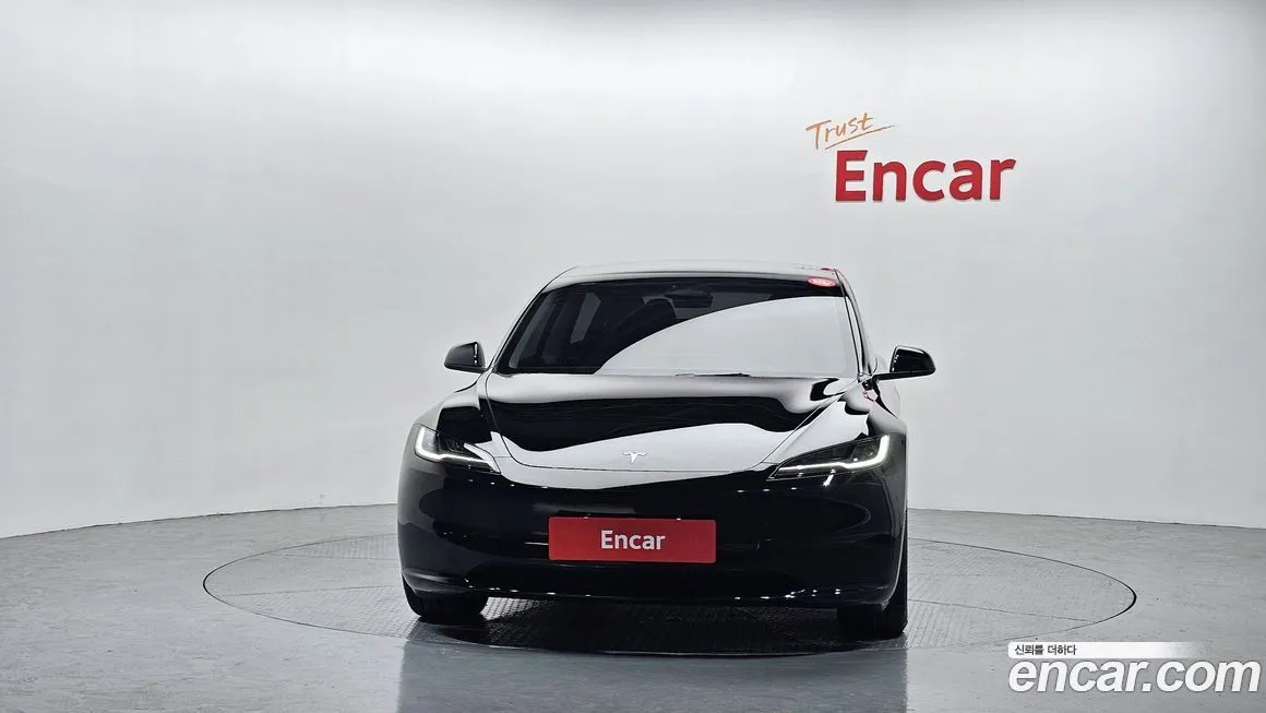Tesla Model 3 2024 из KR, фото 3