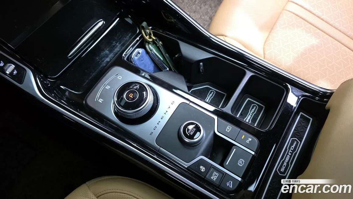 Kia Sorento — фото 9