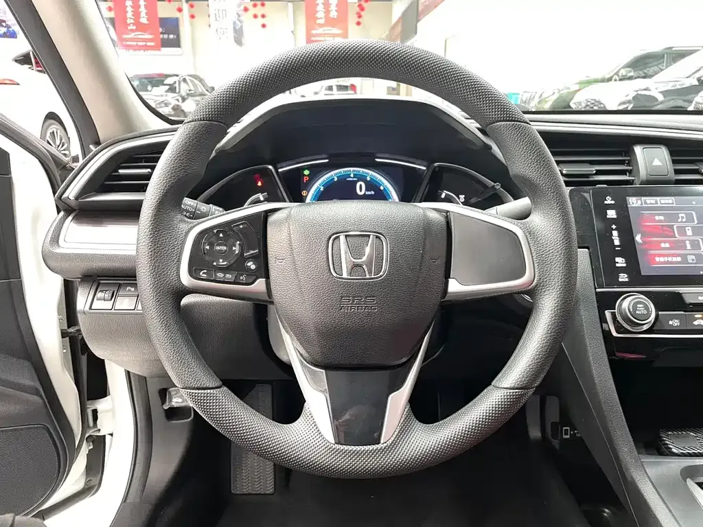 Honda Civic — фото 7